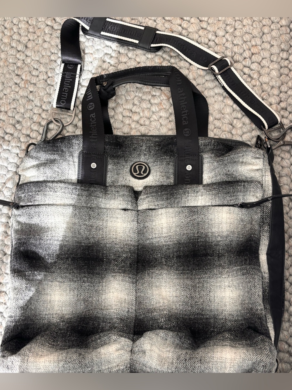 Lululemon Black & Gray Plaid tote/workout Bag with Shoulder Strap
